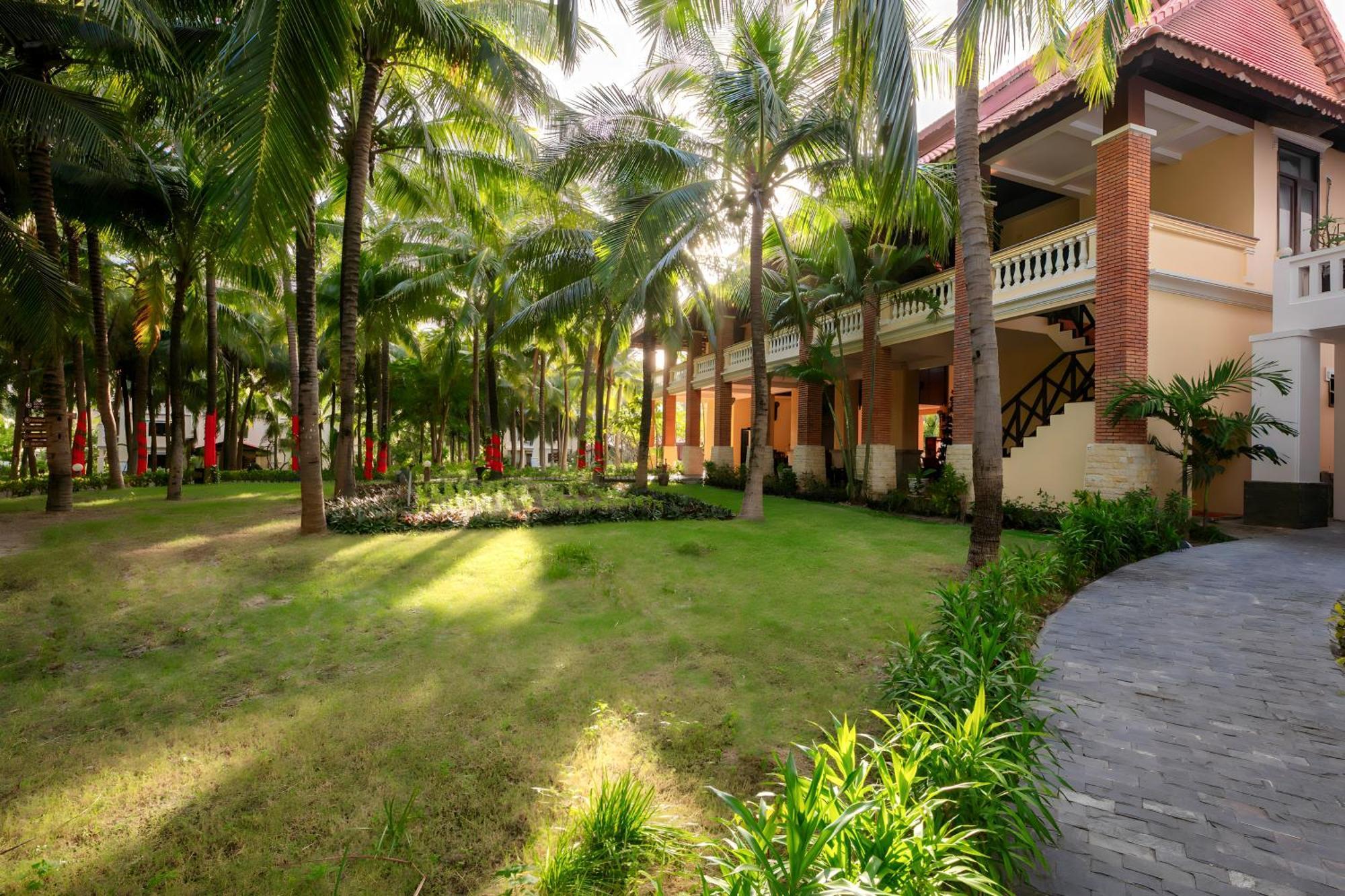 Sea Lion Beach Resort Муи Не Екстериор снимка